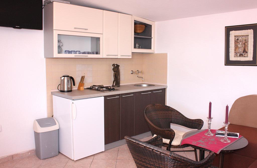 Apartments Kaja Pag Town Exterior photo